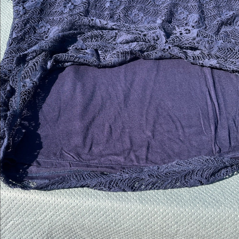 Leo & Nicole Lace Blouse Navy - Picture 4 of 6
